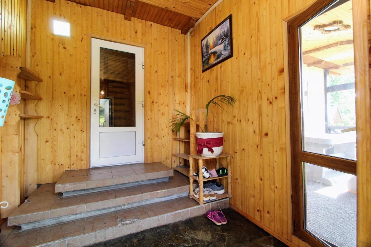 Котедж "Гірський Затишок" Yaremche Exterior foto